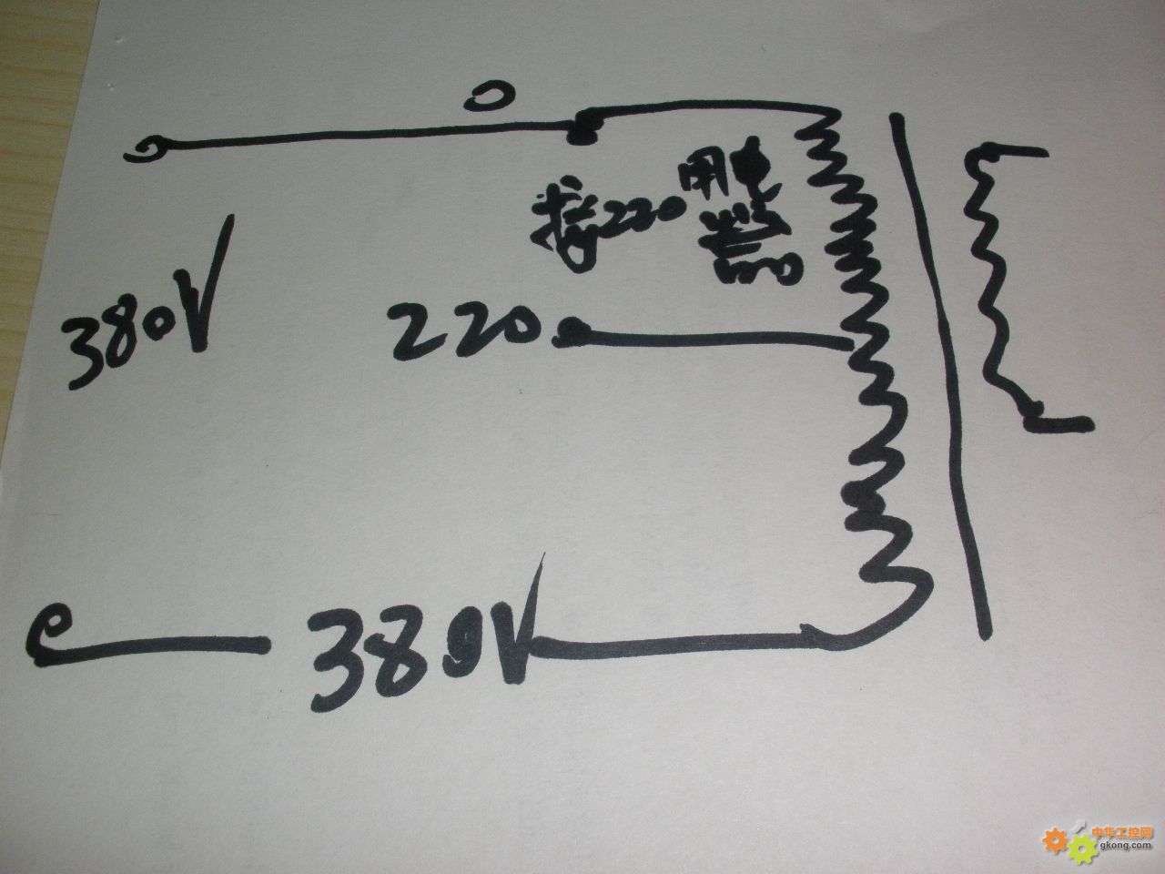 主題:三相電380v轉兩相220v的變壓器怎麼做呀?